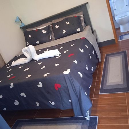 Sarah'S Garden Bnb & Spa Bed and Breakfast Clarin  Buitenkant foto
