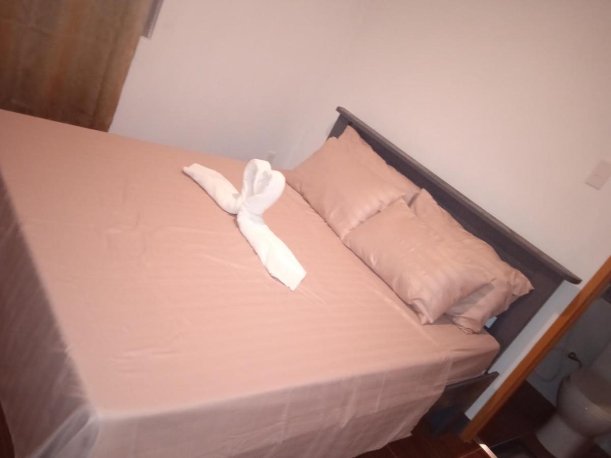 Sarah'S Garden Bnb & Spa Bed and Breakfast Clarin  Buitenkant foto