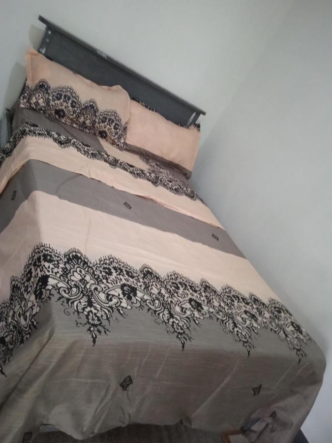 Sarah'S Garden Bnb & Spa Bed and Breakfast Clarin  Buitenkant foto