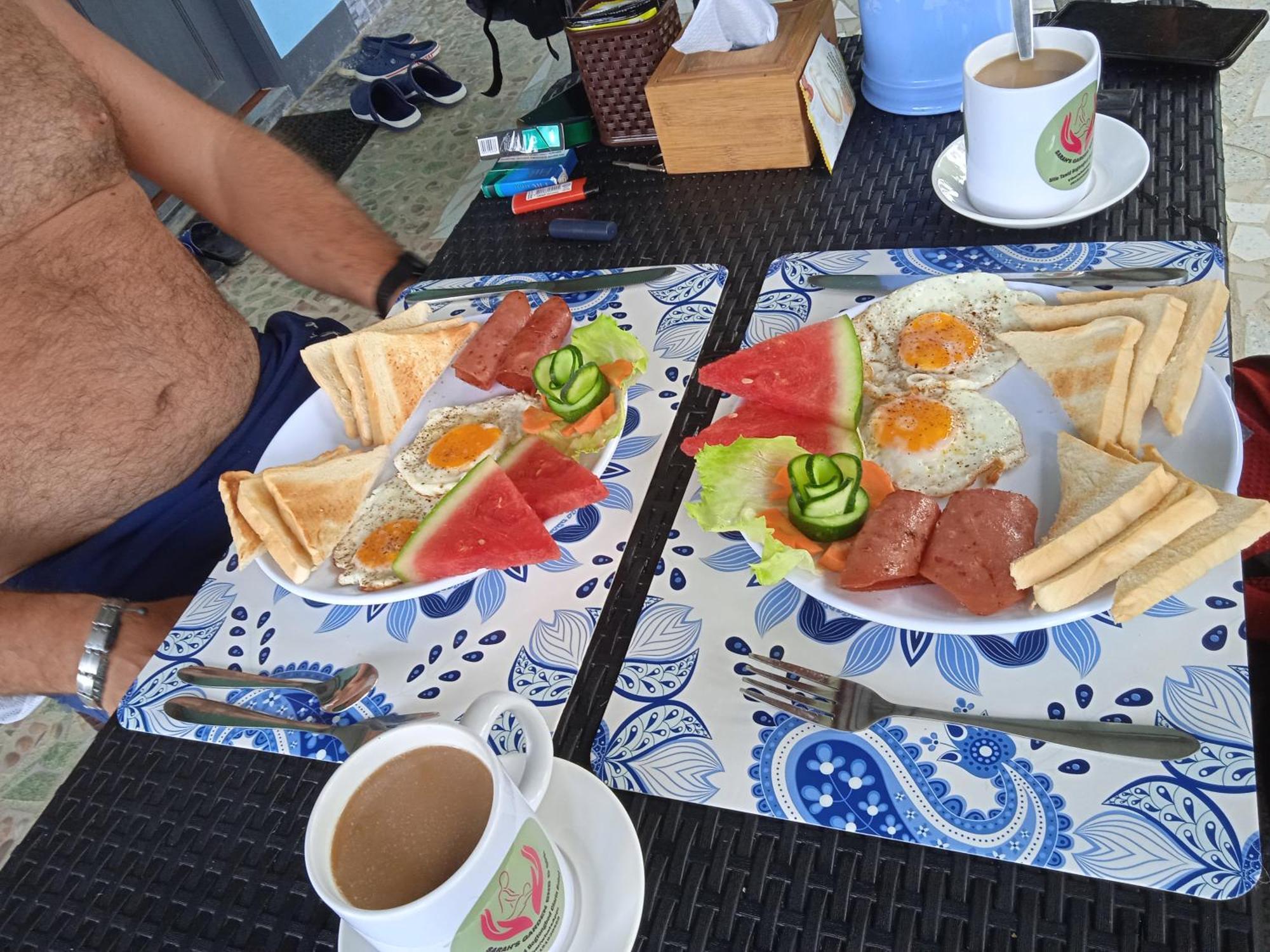 Sarah'S Garden Bnb & Spa Bed and Breakfast Clarin  Buitenkant foto