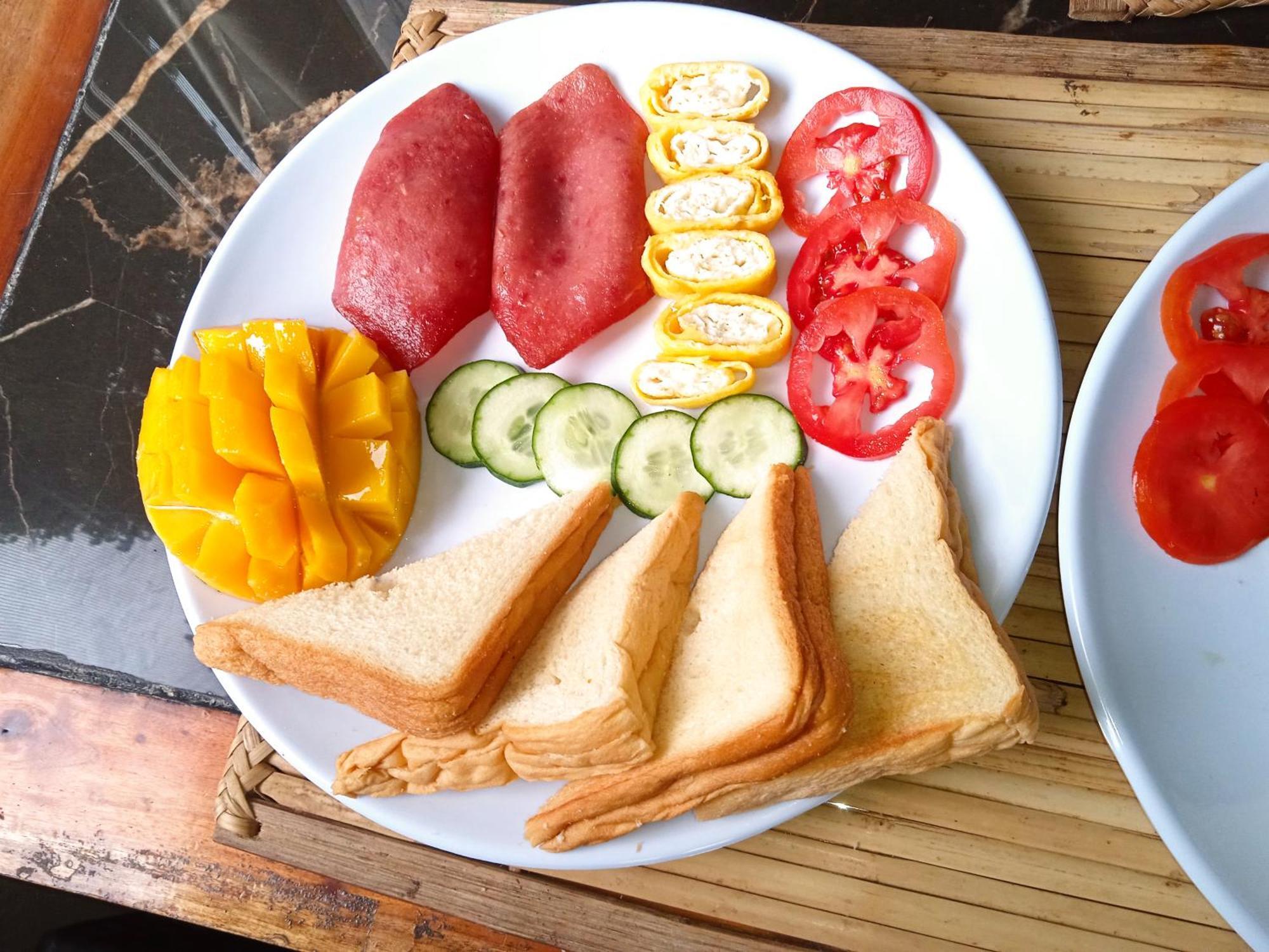 Sarah'S Garden Bnb & Spa Bed and Breakfast Clarin  Buitenkant foto