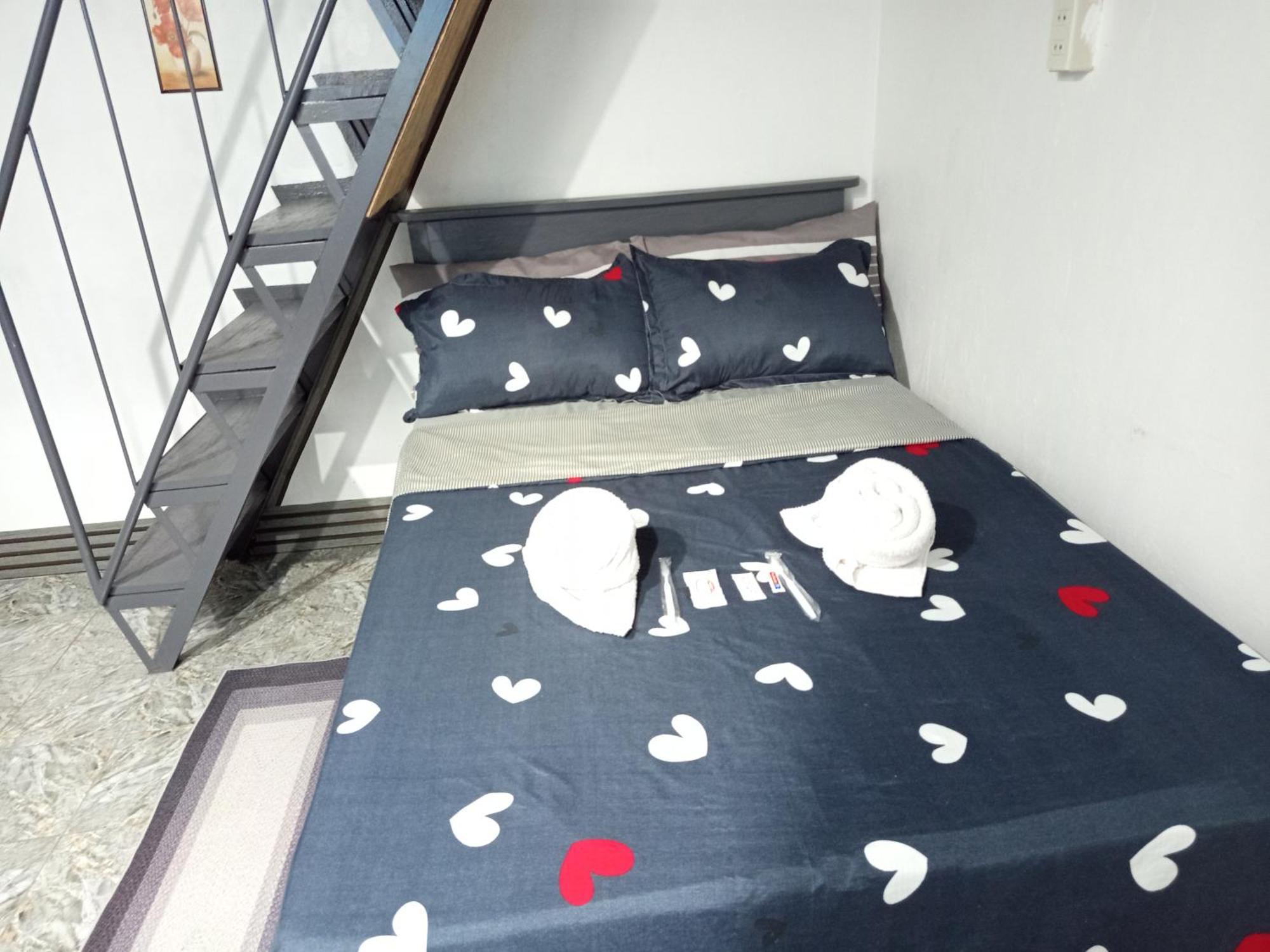 Sarah'S Garden Bnb & Spa Bed and Breakfast Clarin  Buitenkant foto